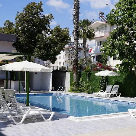 Apartmanhotel Hillside 3*