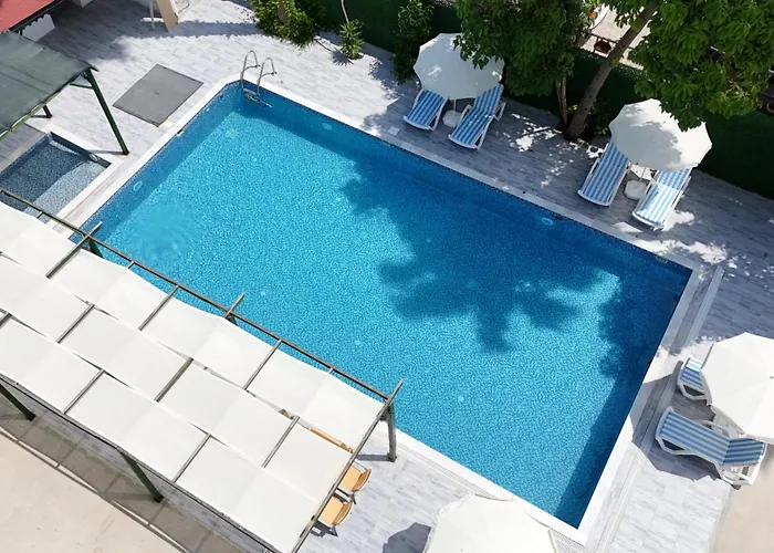 Hillside Hotel apartamentowy 3*