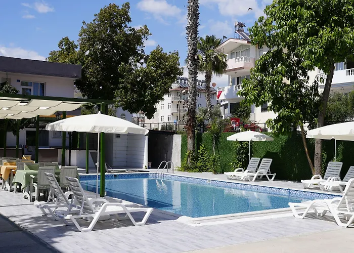 Apartmanhotel Hillside 3*